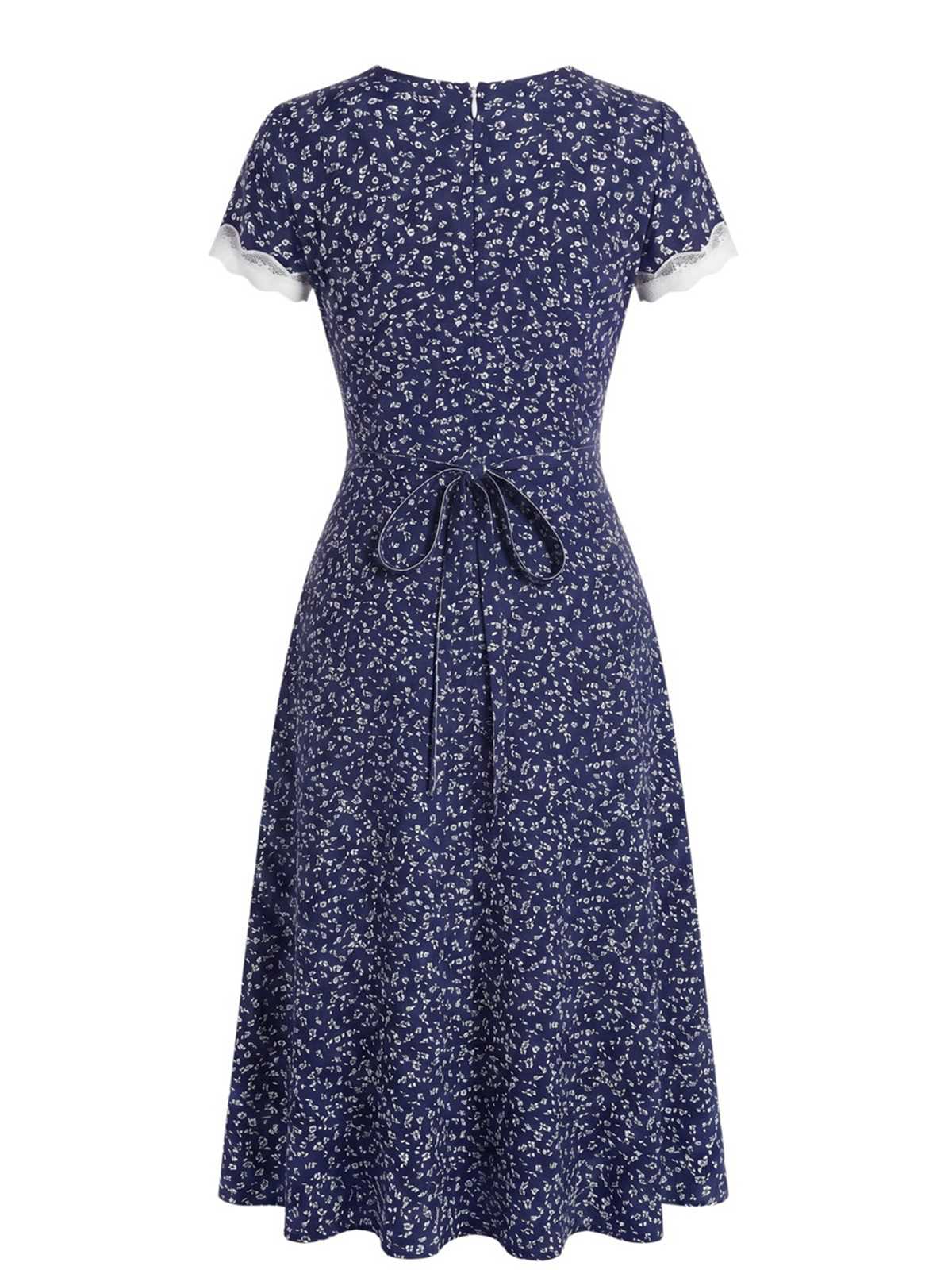Robe bleu foncé dentelle florale et col V années 1940 - Image 2