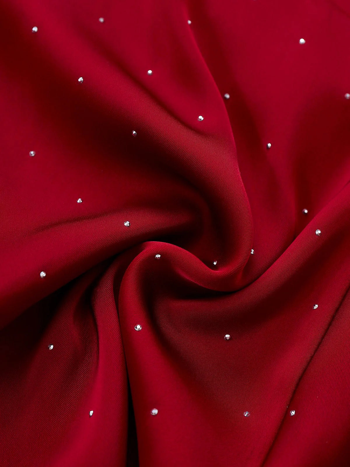 Robe bordeaux en satin et strass épaules dénudées années 1960 - Image 9