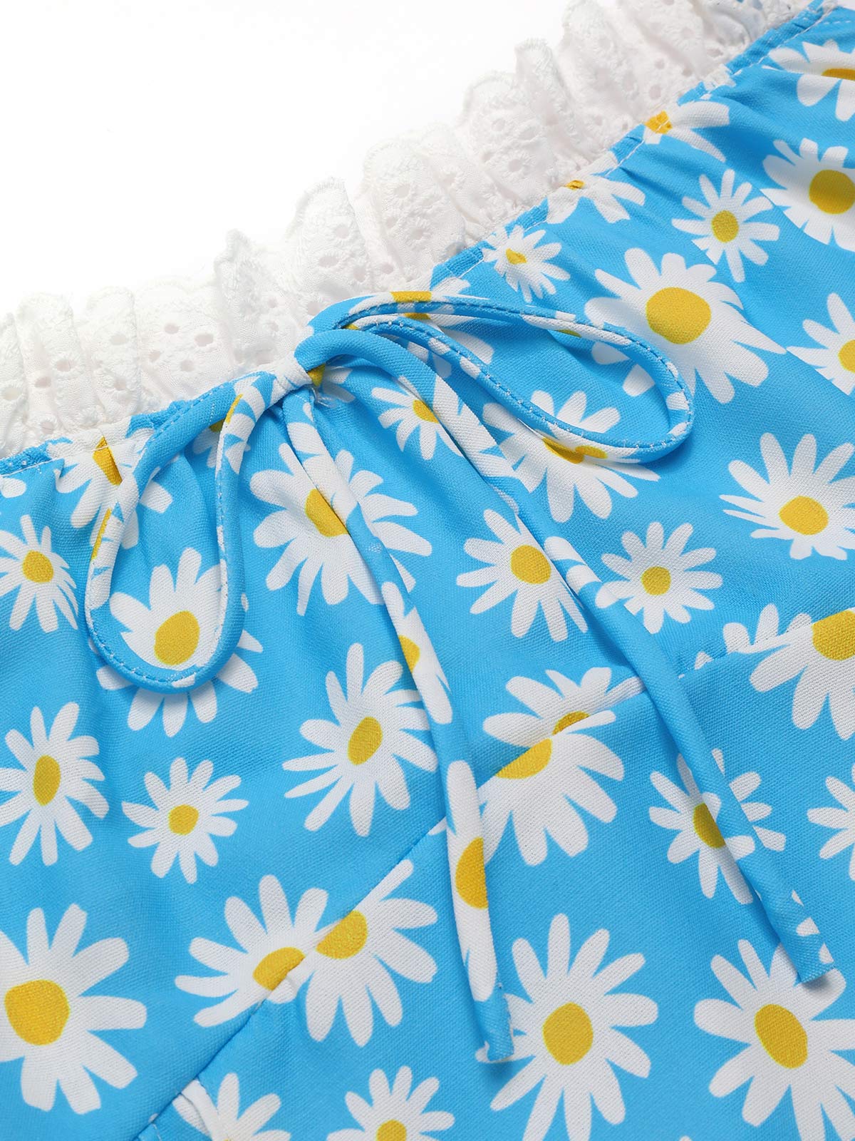 Robe dos nu marguerites bleue avec bordure en dentelle des années 1950 - Image 8