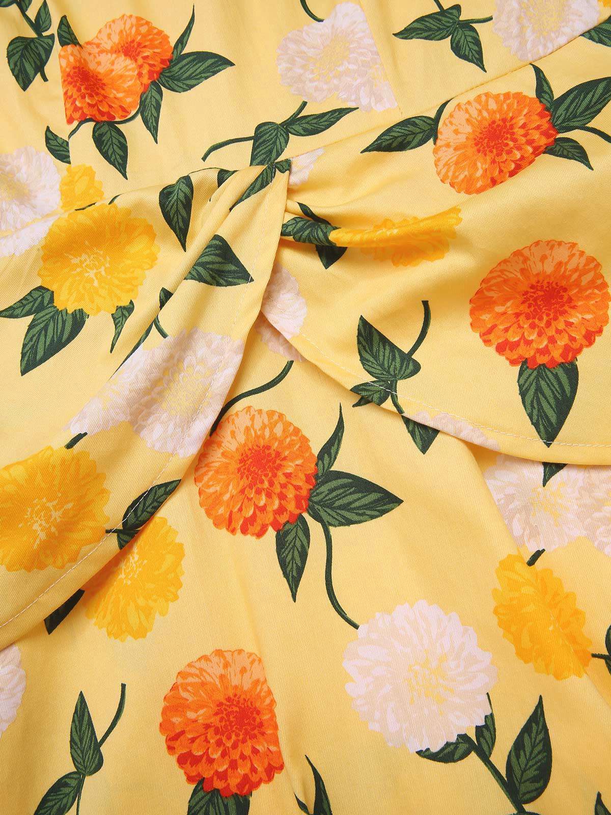 Robe froncée à fleurs d'hortensia jaune des années 1950 - Image 7