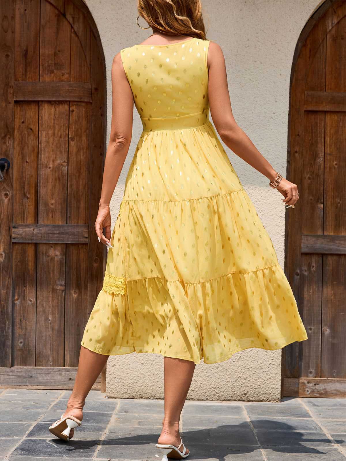 Robe jaune à pois et dentelle patchwork des années 1950 - Image 3
