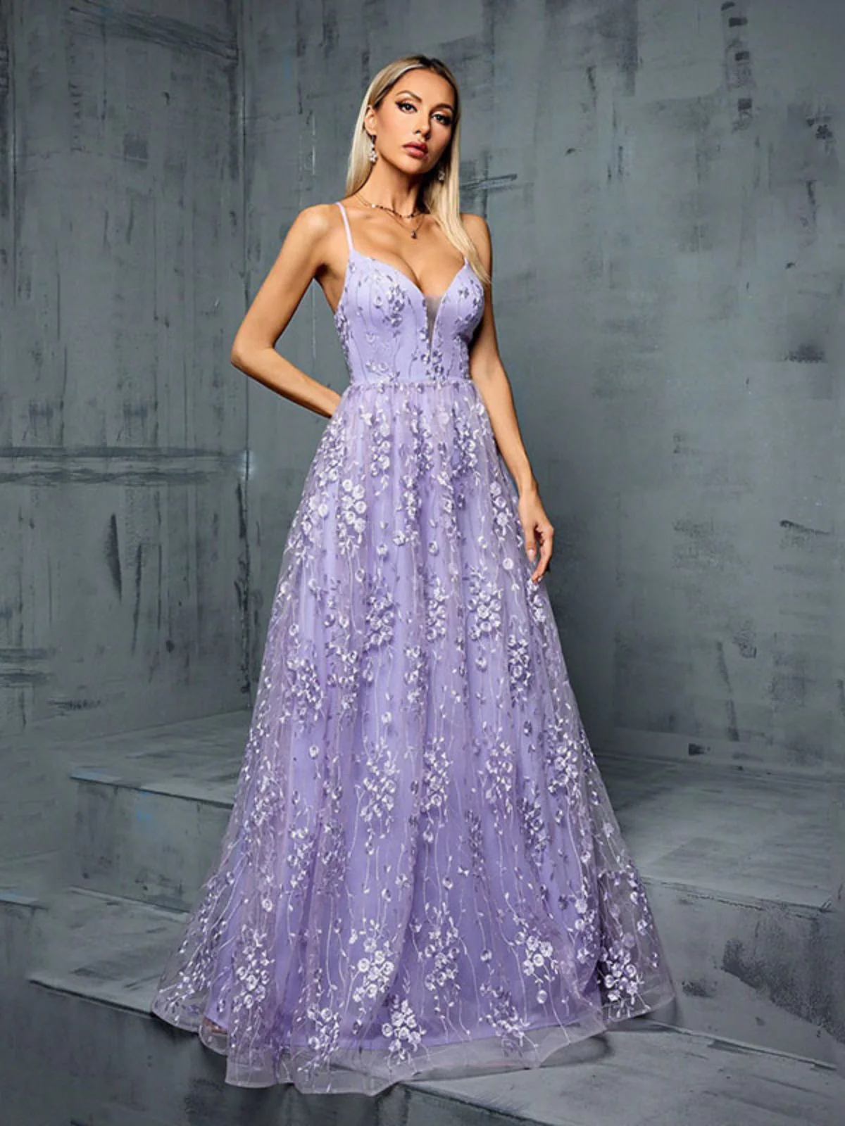 Robe lavande sequins col V fines bretelles spaghetti 1930s - Image 9