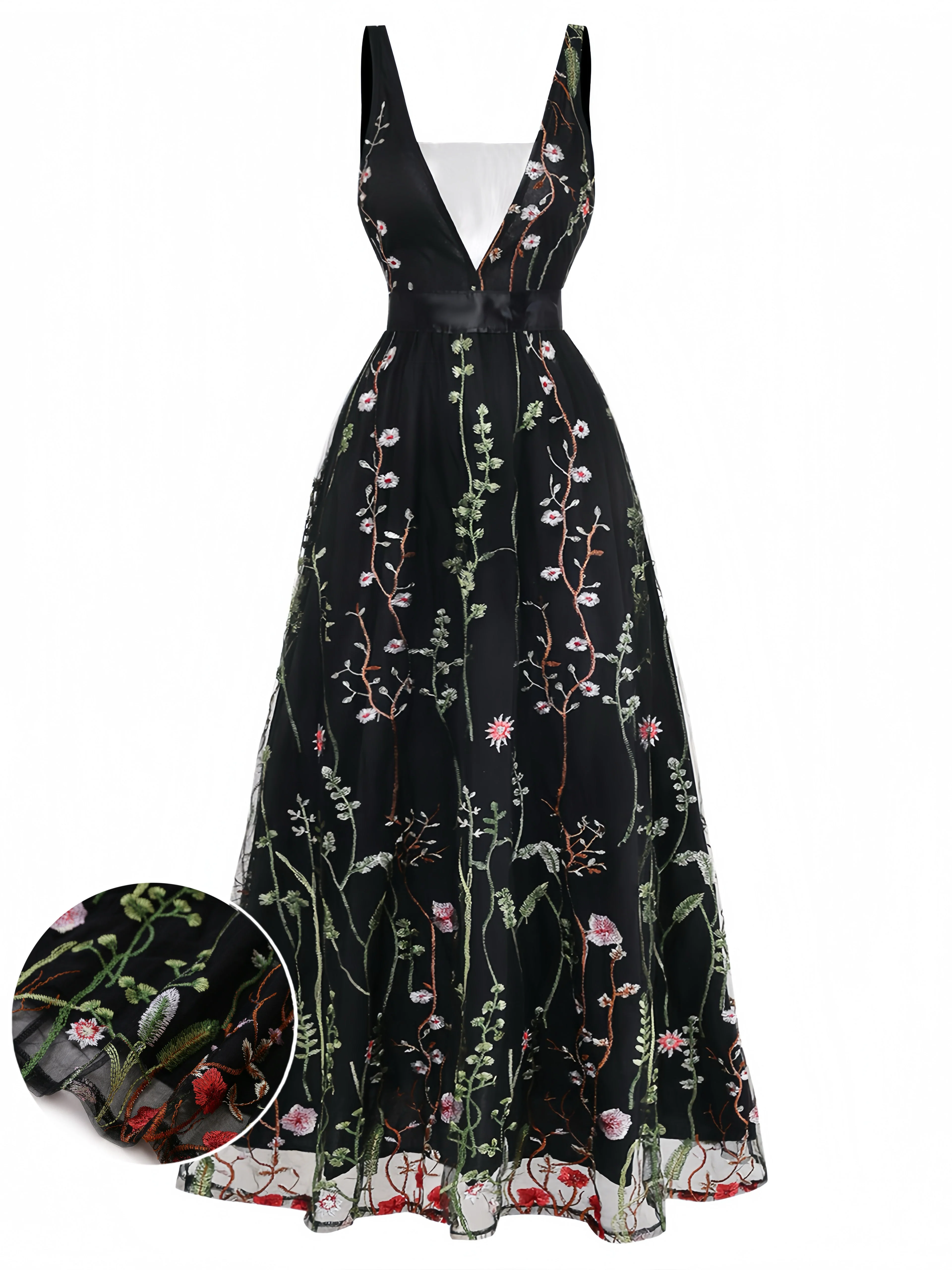 Robe longue noire tulle brodé motifs floraux décolleté V années 1930