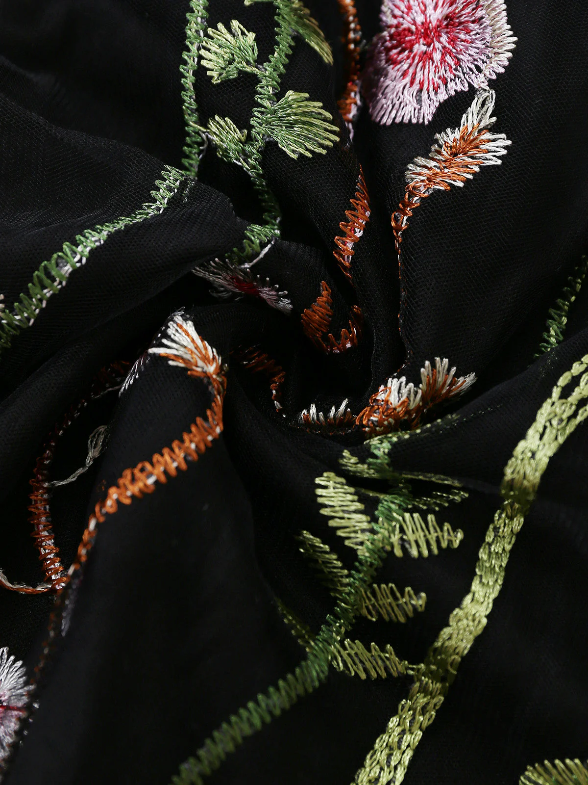 Robe longue noire tulle brodé motifs floraux décolleté V années 1930 - Image 6