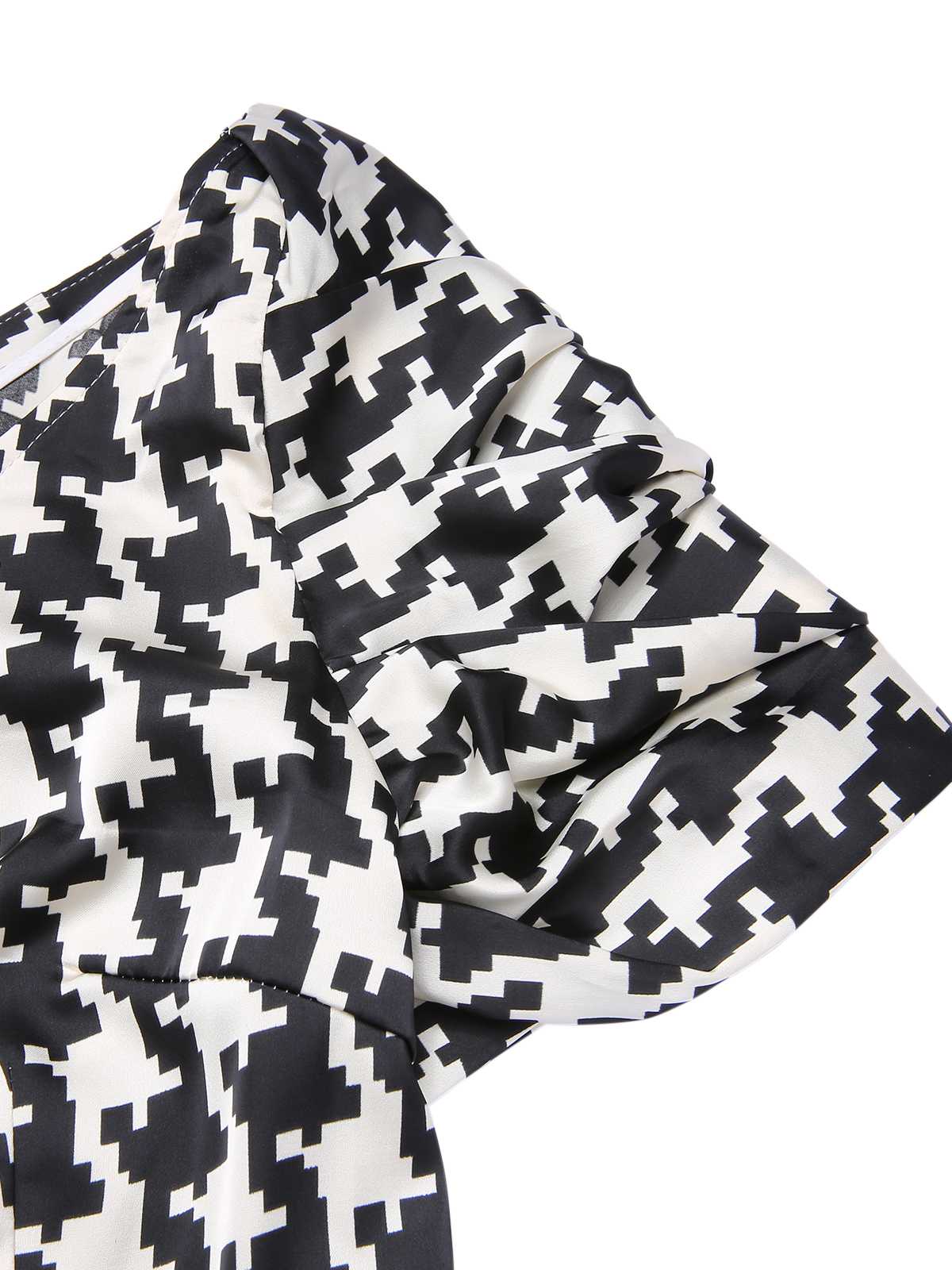 Robe noire ceinturée à manches courtes et pied-de-poule des années 1950 - Image 6
