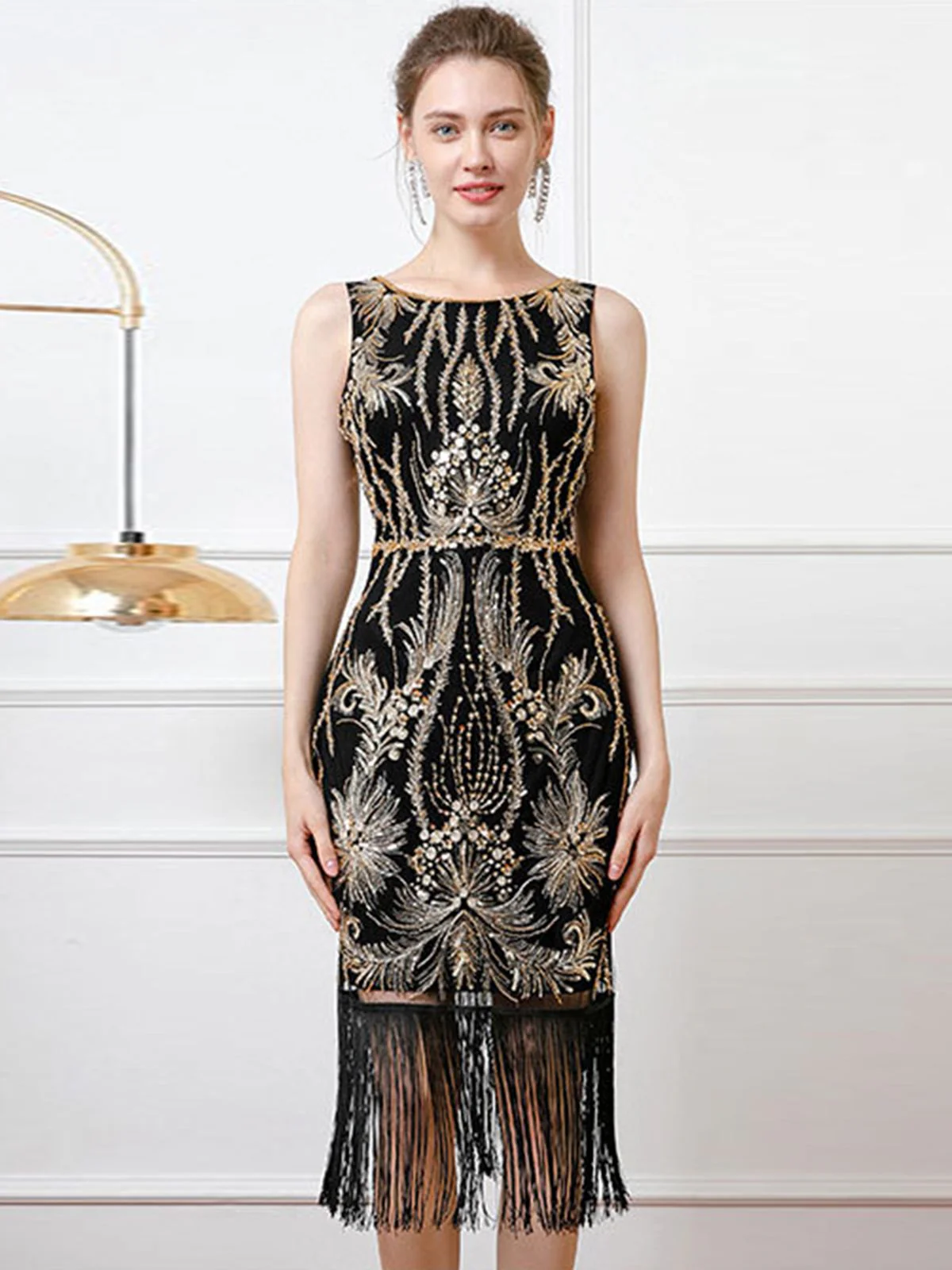 Robe noire sans manches à paillettes style années 1920 - Image 2