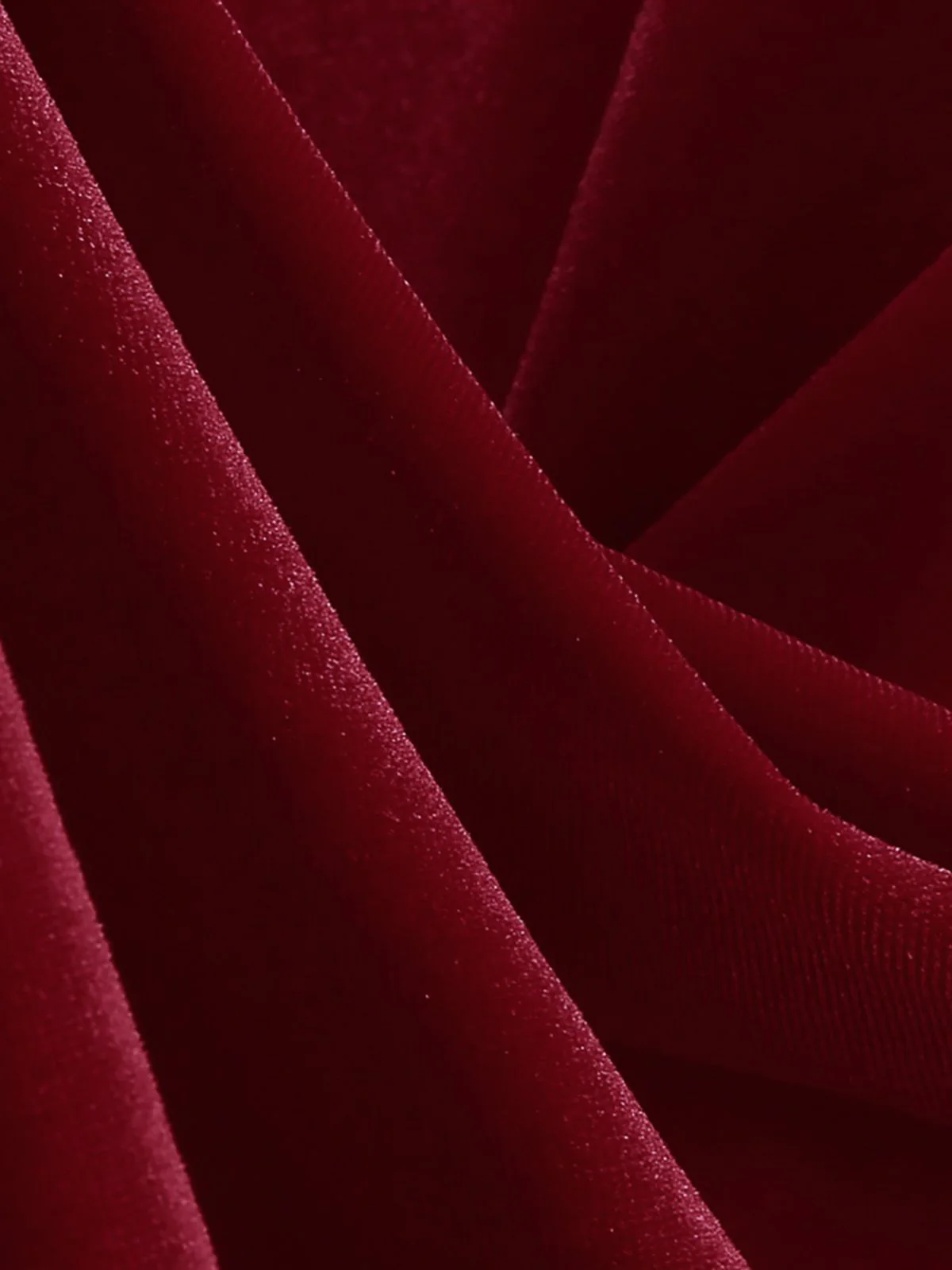 Robe rouge en velours col en fourrure et perles style Père Noël des années 1950 - Image 8