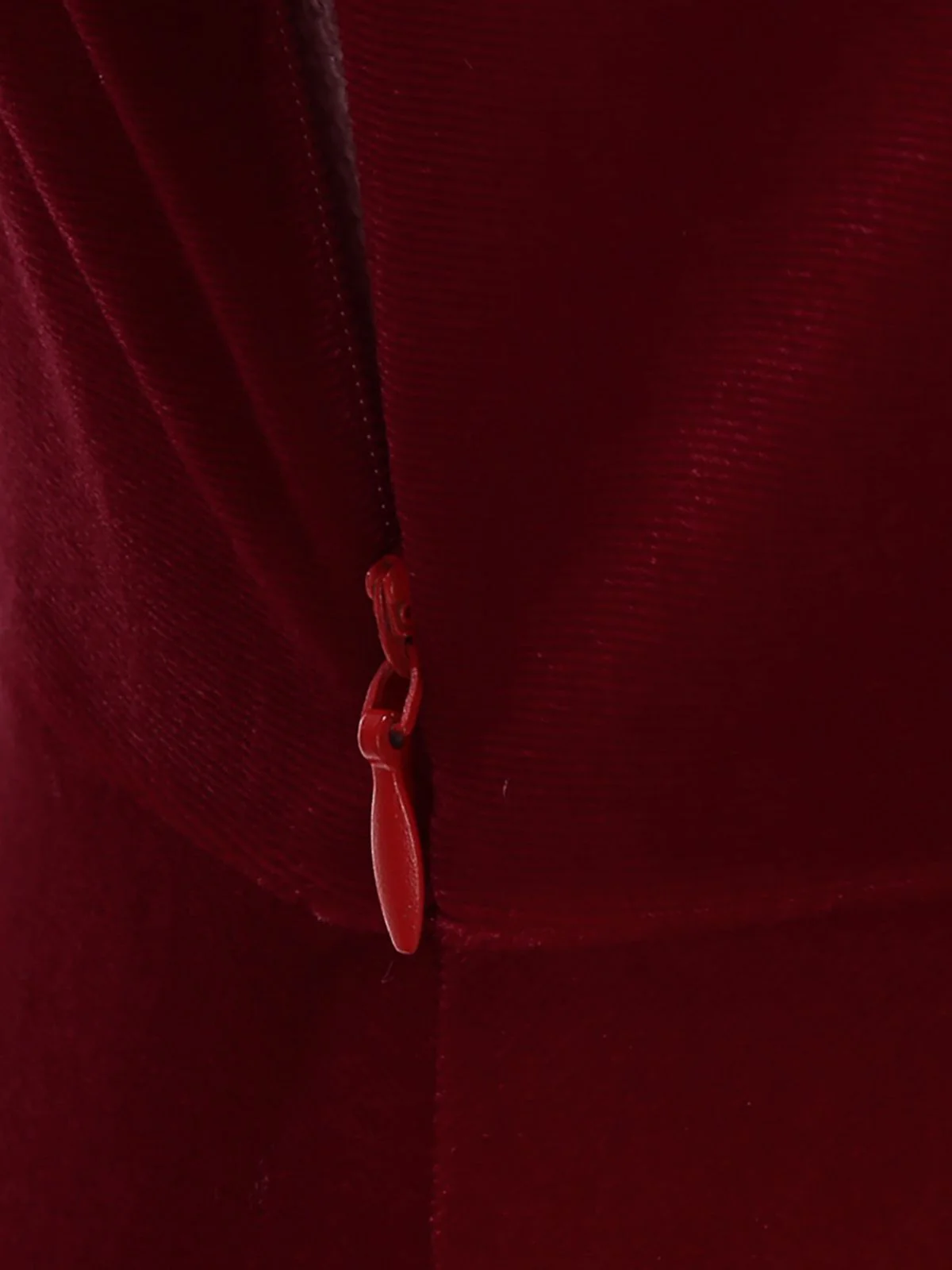 Robe rouge en velours col en fourrure et perles style Père Noël des années 1950 - Image 9