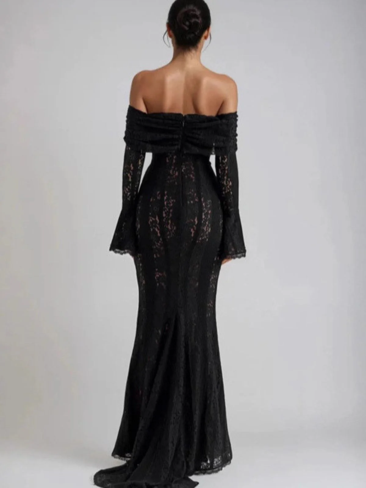 Robe sirène maxi en dentelle à épaules dénudées et manches évasées années 1930 - Image 5