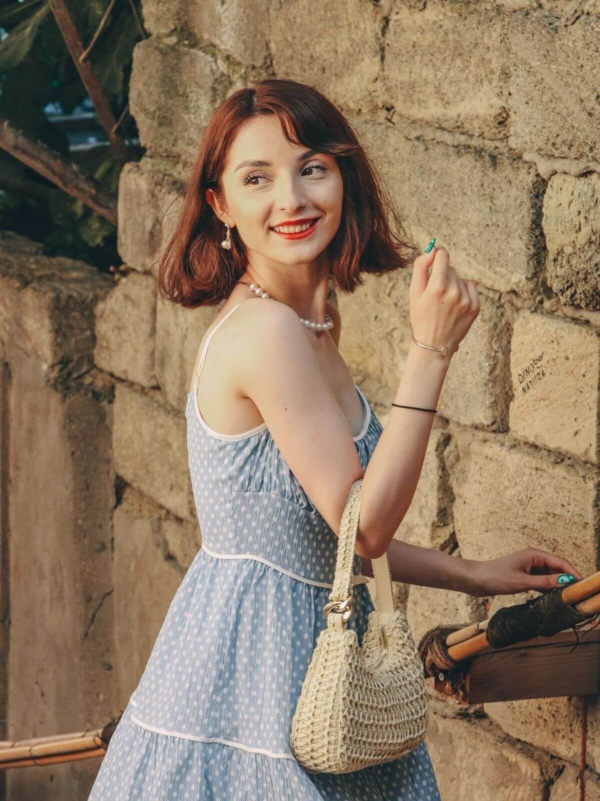 Robe Trapèze Bleu Ciel à Pois et Bretelles Années 1950 - Image 3