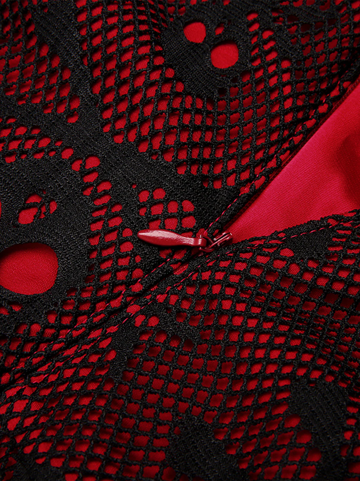 Robe trapèze en maille tête de mort rouge vin des années 1950 - Image 6