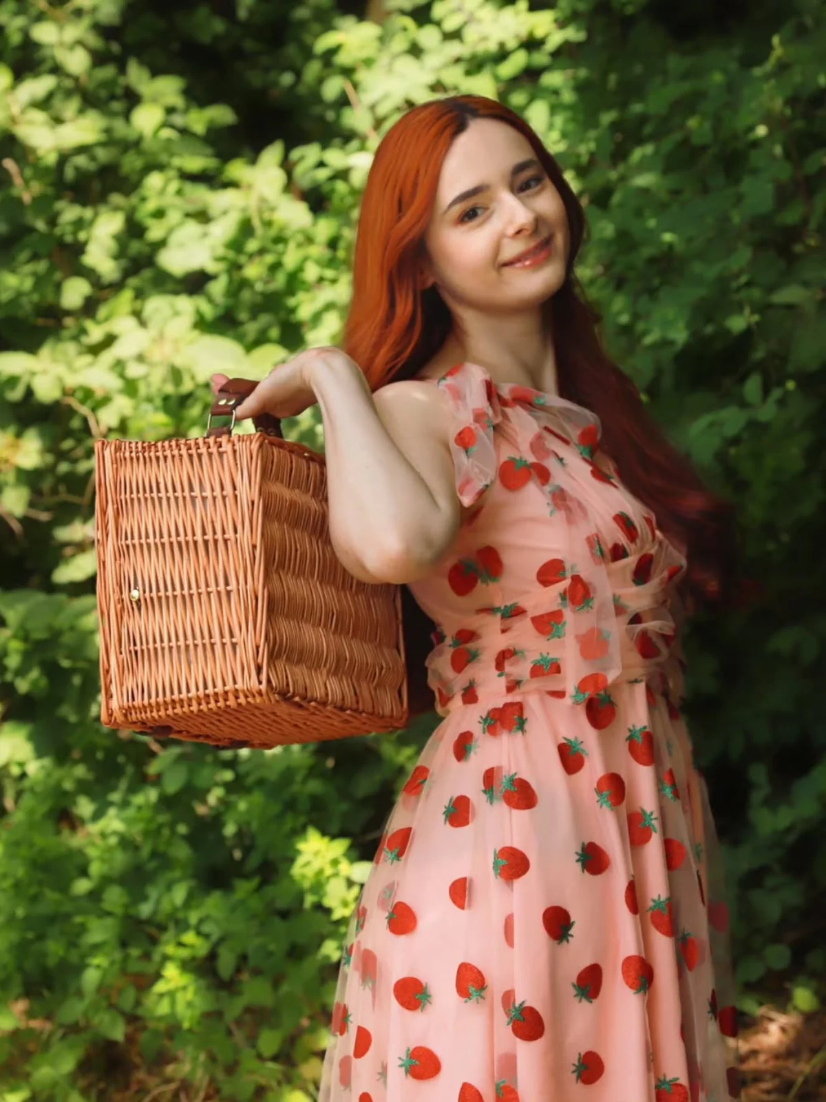 Robe trapèze rose fraise années 1950 en maille Chic - Image 4