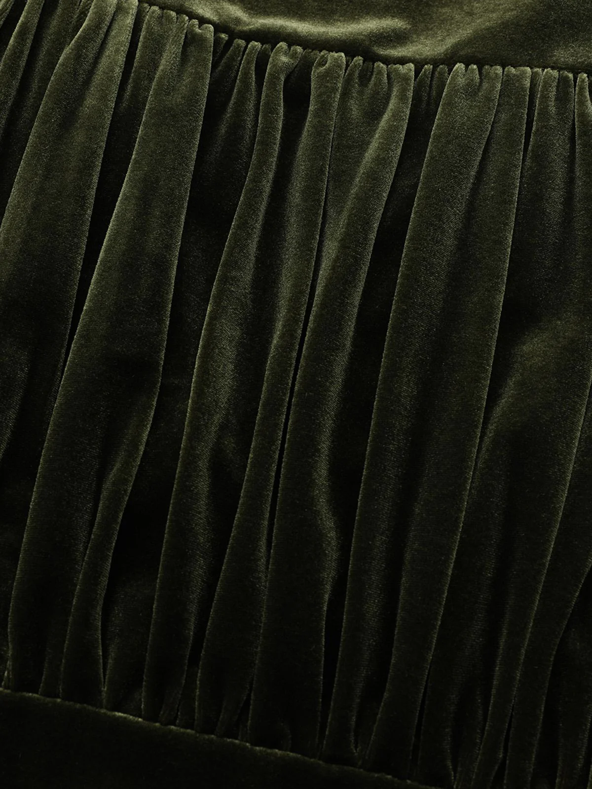 Robe verte en velours manches bouffantes col en V profond et froncées des années 1940 - Image 11