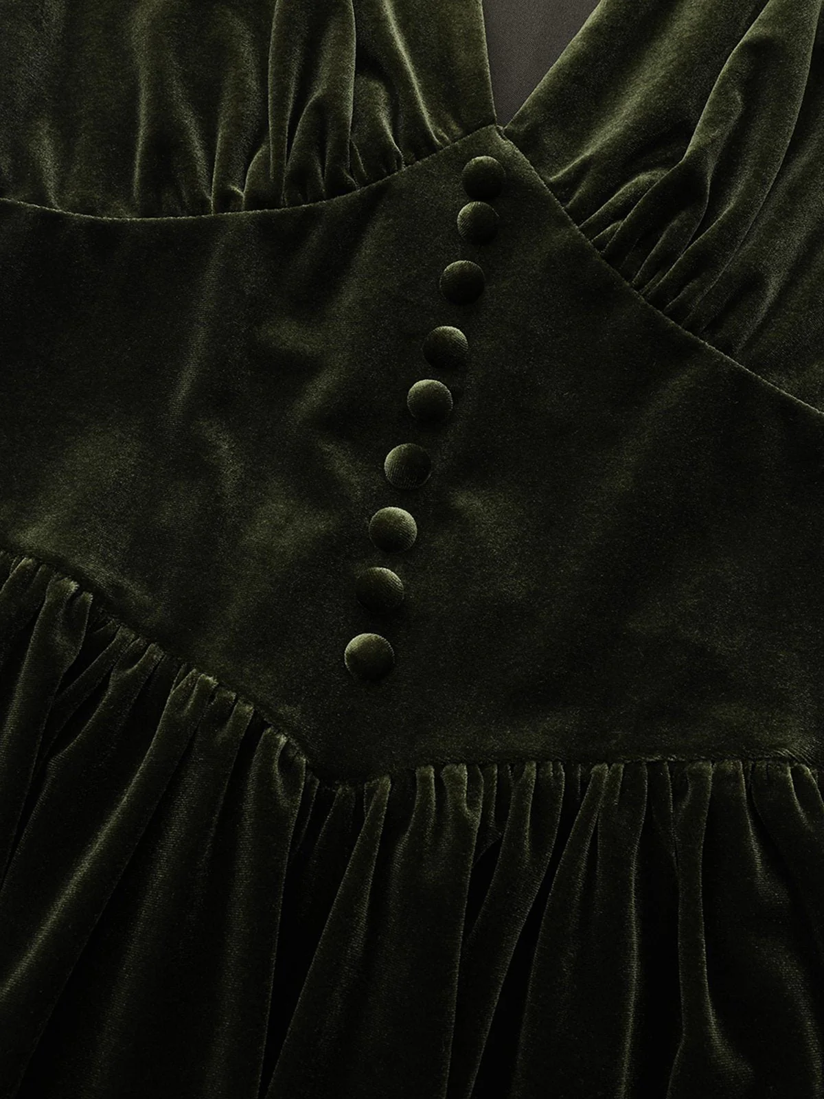 Robe verte en velours manches bouffantes col en V profond et froncées des années 1940 - Image 15