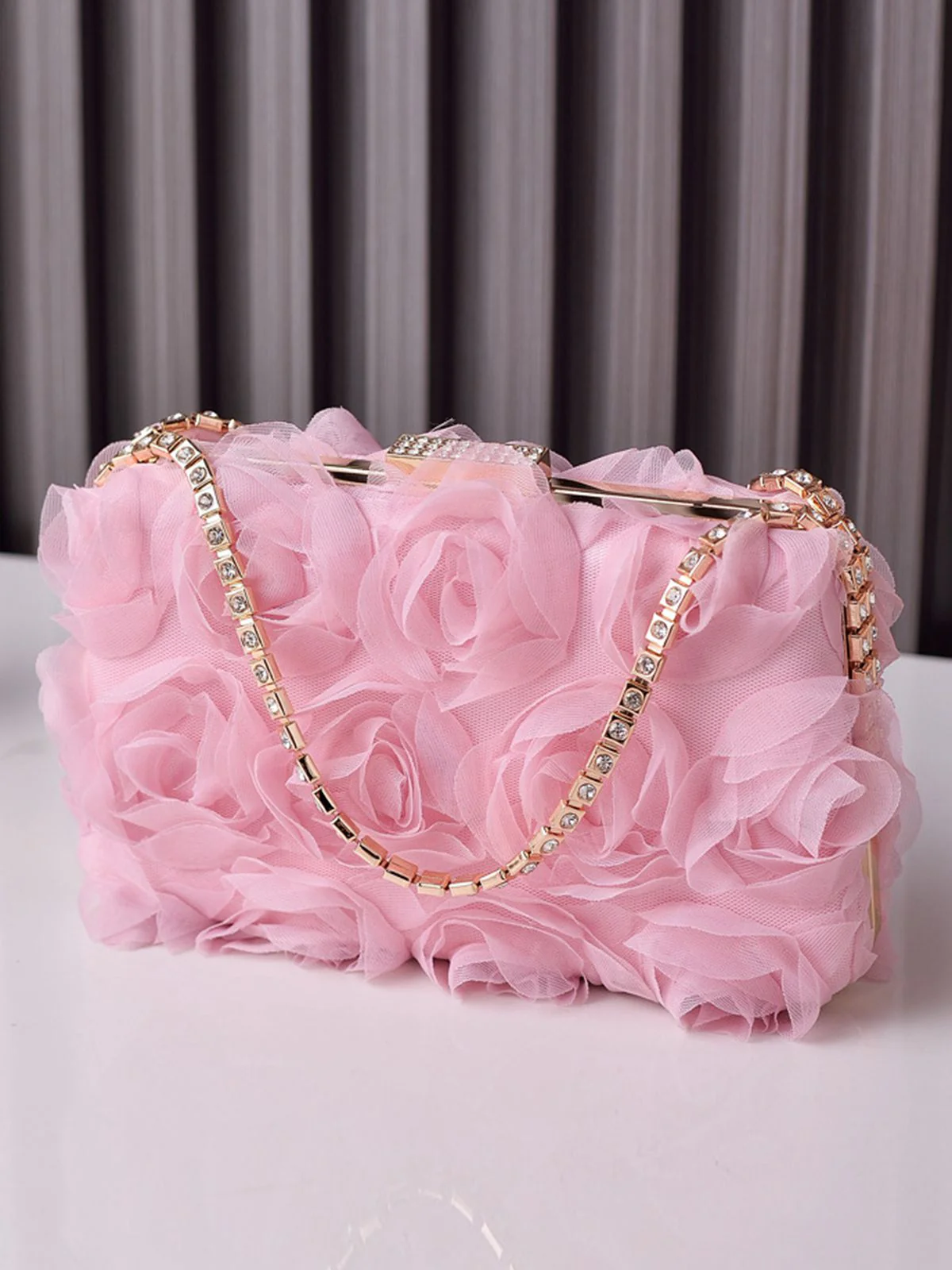 Sac à main vintage en mousseline de soie avec poignée en strass - Image 3