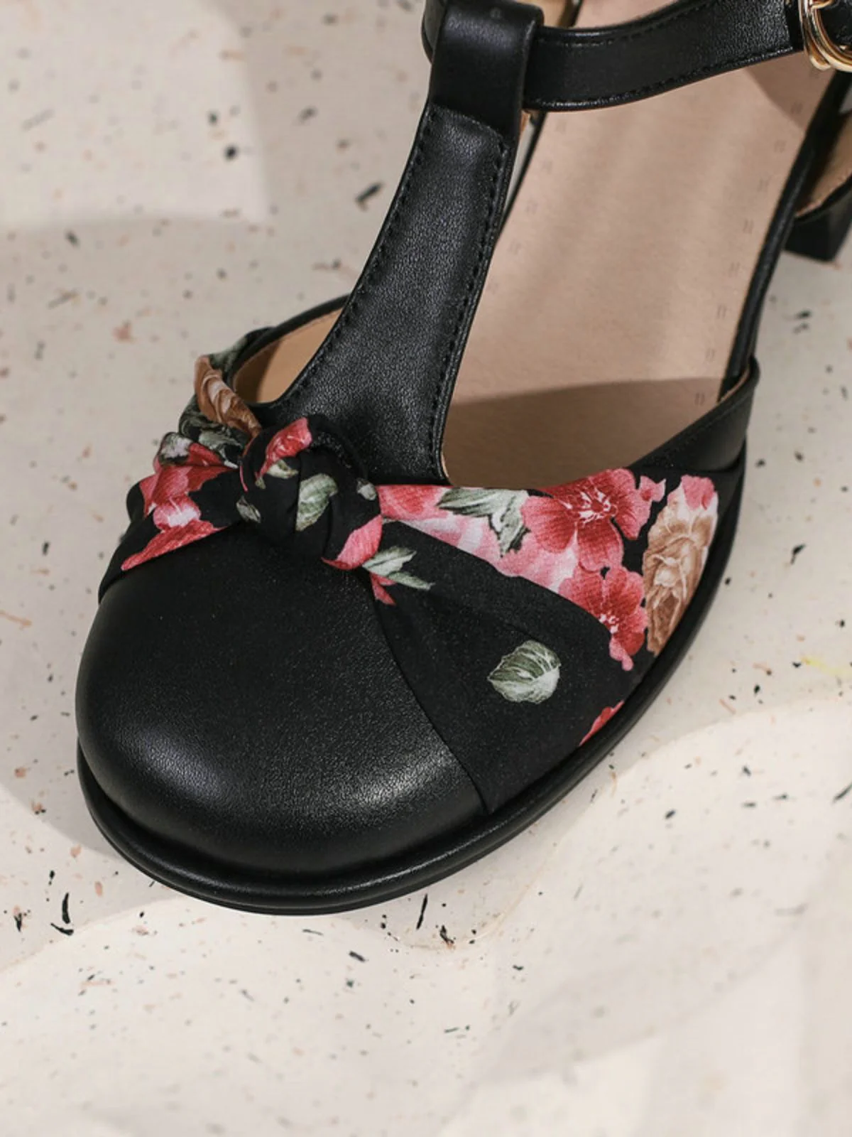 Sandales Mary Jane vintage bout rond et bride T nœud floral - Image 4