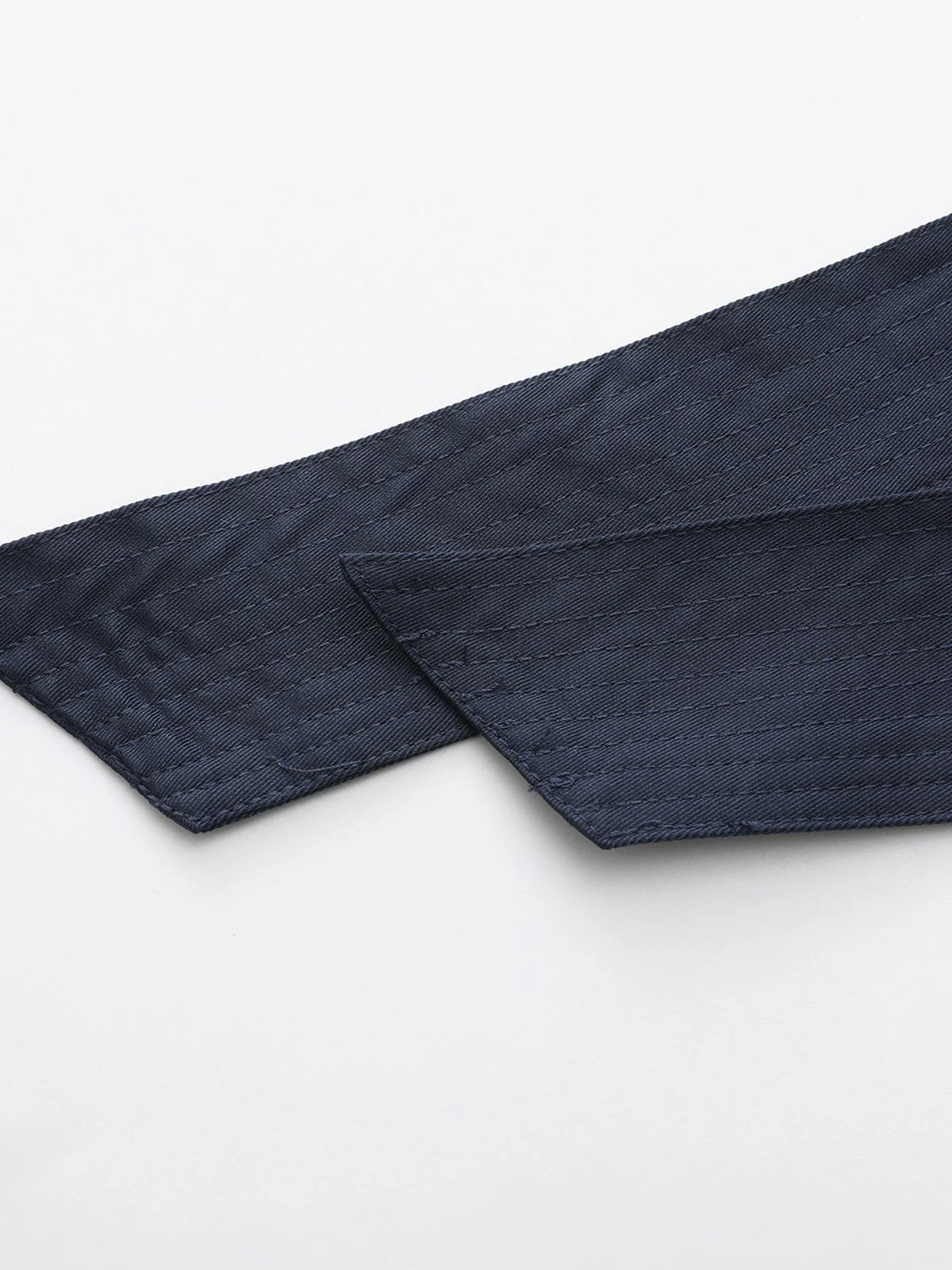 Trench-coat bleu à double boutonnage et col rond des années 1940 - Image 13